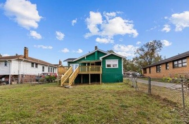 Building Photo - Cozy and Newly Renovated 3 Bedroom 1 Bath ...