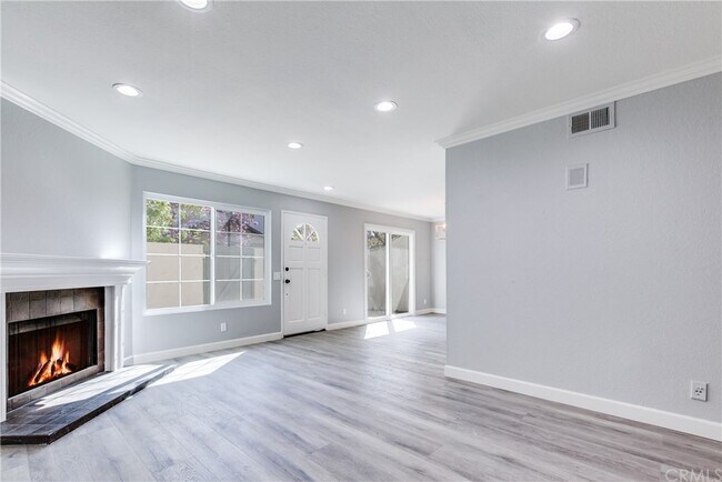 Building Photo - 55 Exeter-