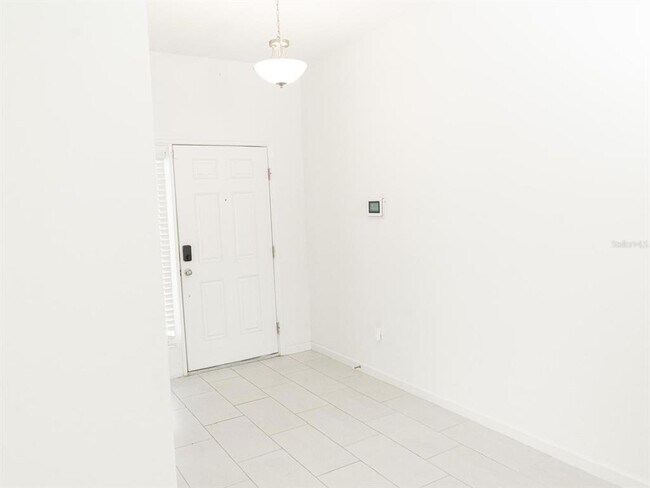 Building Photo - 445 Silver Palm Dr