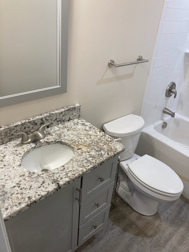 Building Photo - 351 Rolando Dr