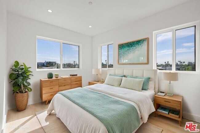 Building Photo - 1933 Magnolia Ave