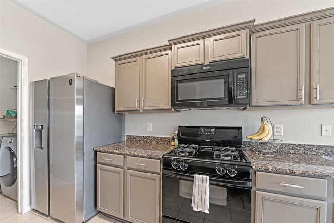 Building Photo - 9807 Opal Rock Dr