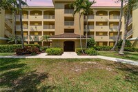 Building Photo - 1781 Four Mile Cove Pkwy