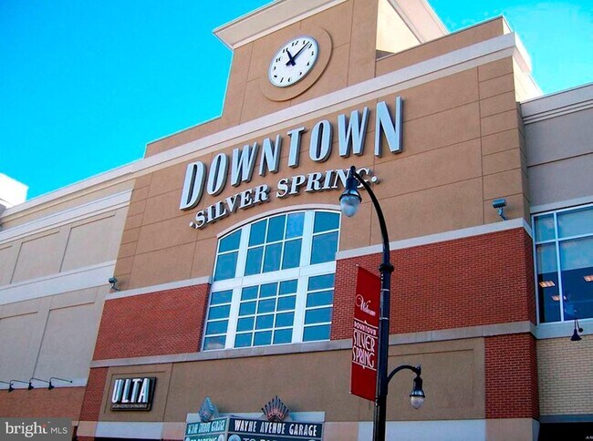 Building Photo - 8045 Newell St