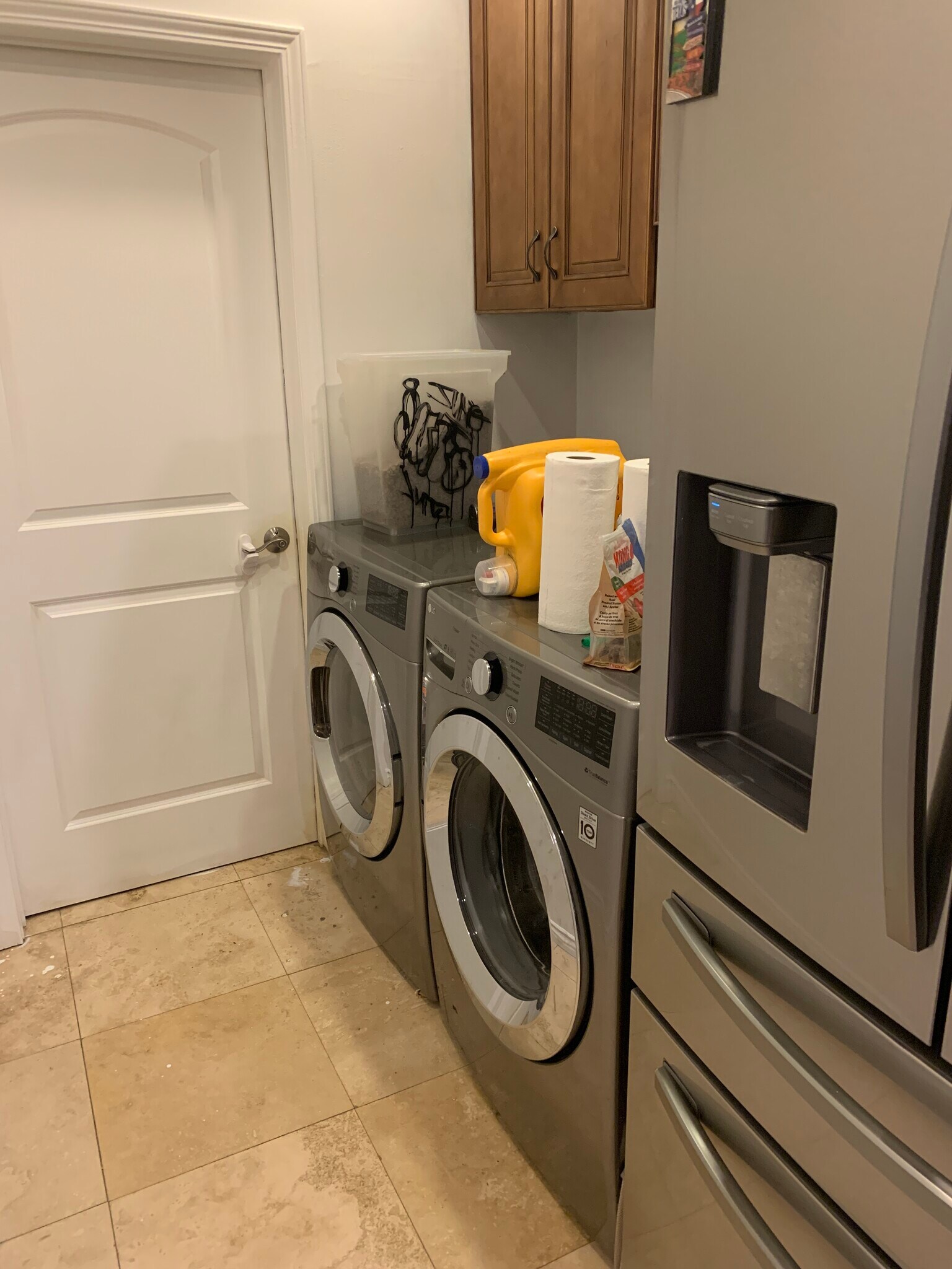 Building Photo - 5037 Parkglen Ave