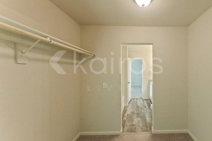 Building Photo - 3578 Koval Dr