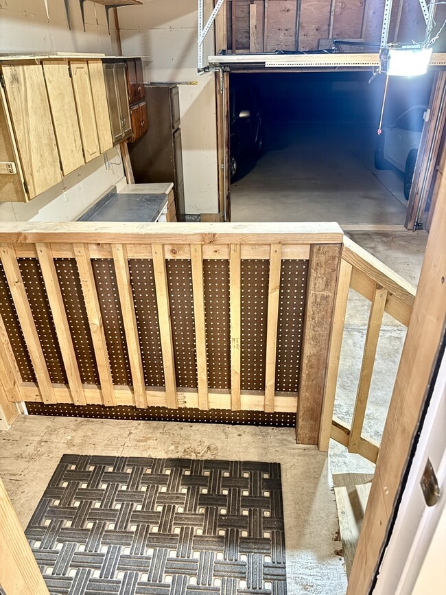 Building Photo - 7426 S 700 E