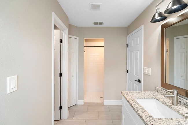 Building Photo - 2940 Beal St