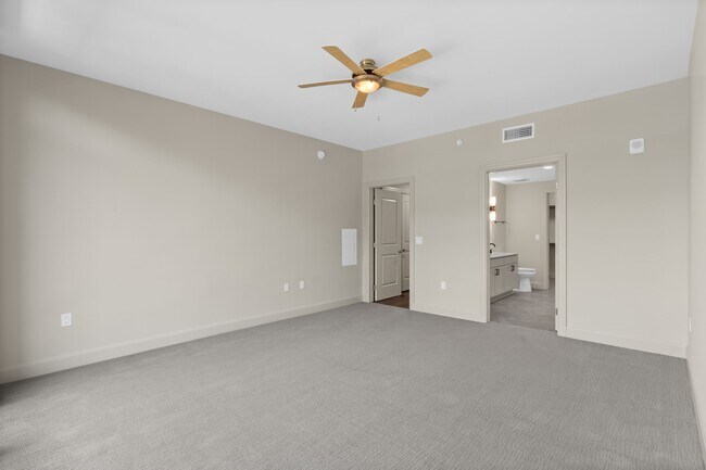 Building Photo - 2511 Willowick Rd