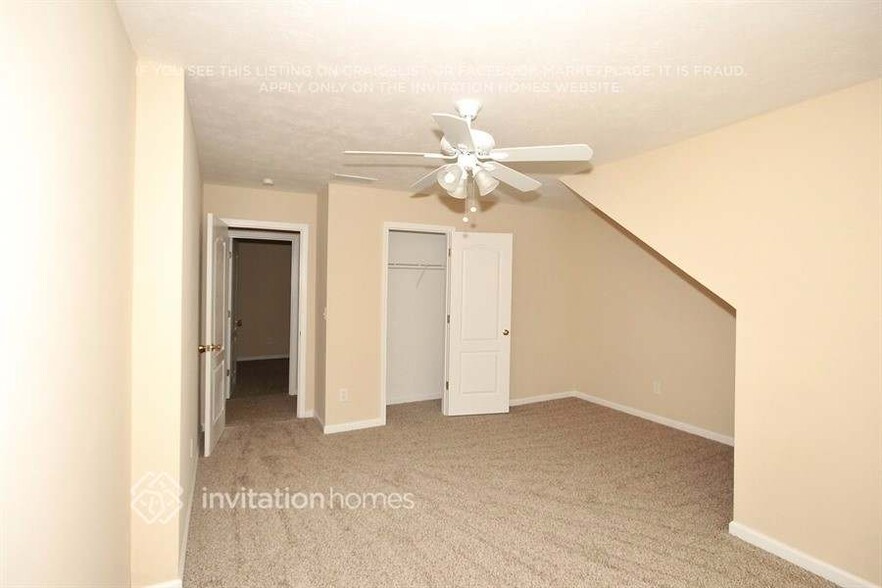 Building Photo - 3838 White Pine Rd
