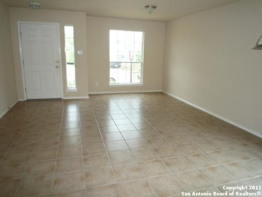 Building Photo - 2476 Medina Dr