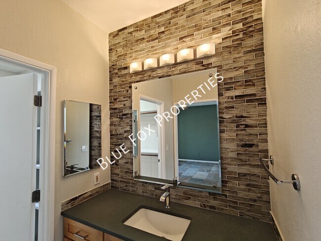 Building Photo - 5309 N Fort Yuma Trail