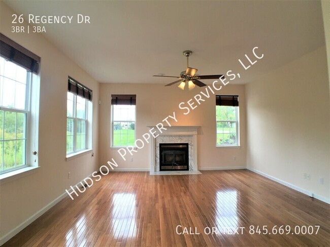 Building Photo - Spacious Colonial in Town of Poughkeepsie!