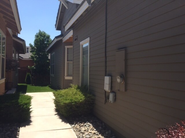 Building Photo - 6652 Aston Cir