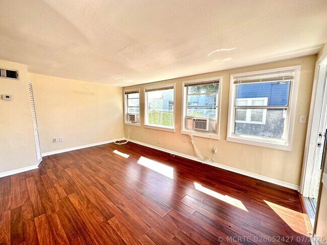 Building Photo - 517 Kanuga Dr