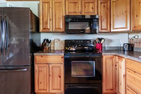 Building Photo - 335 Hovermale Ln