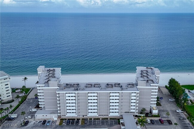Building Photo - 3443 Gulf Shore Blvd N