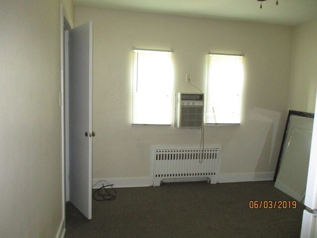 Building Photo - 163 N Rosewood Ave