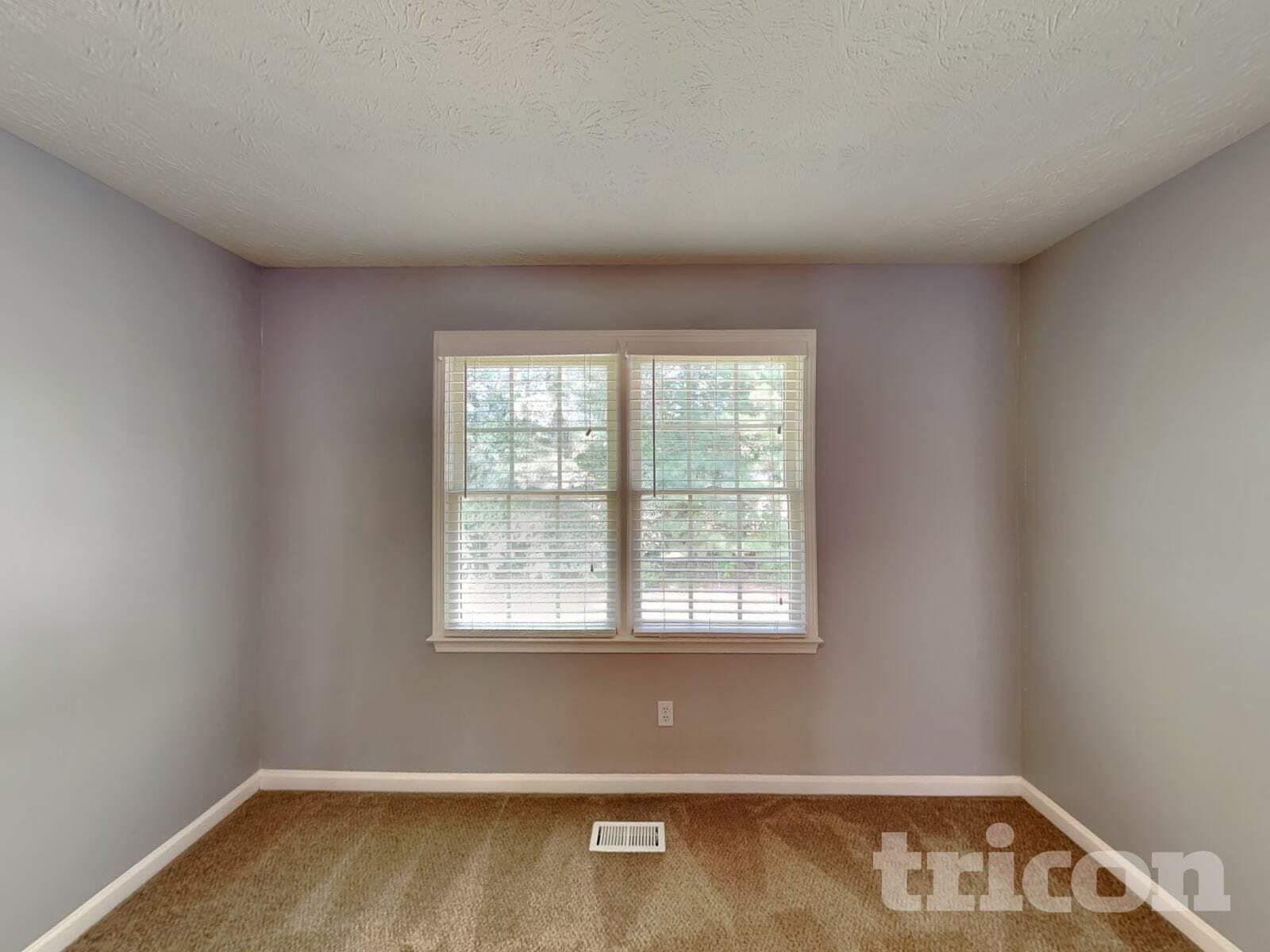 Building Photo - 411 Stewart Dr