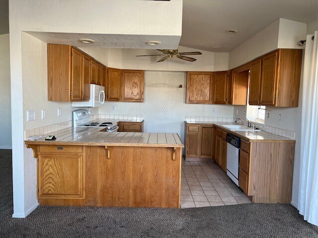 Building Photo - 2524 S Ridge Ave