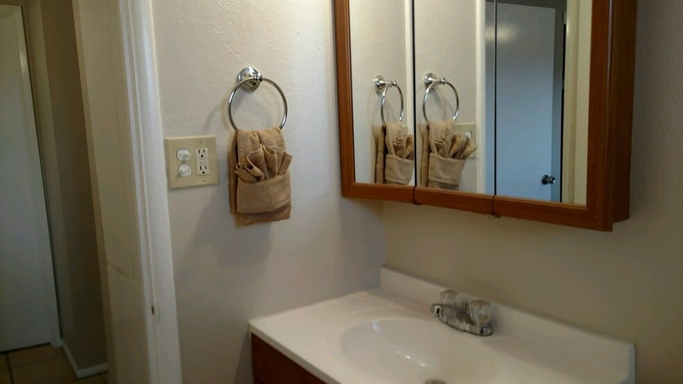 Bathroom - 18041 N 40th Pl