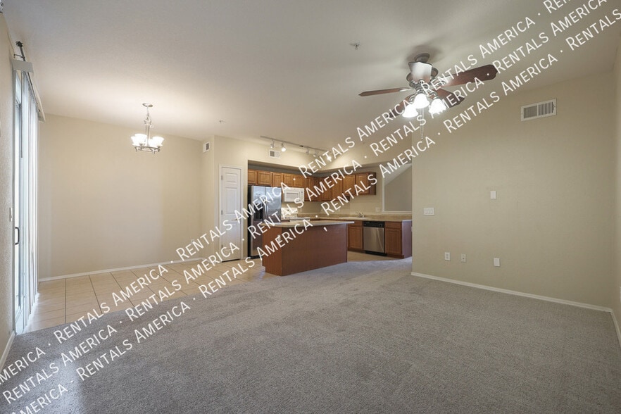 Building Photo - 18250 N Cave Creek Rd