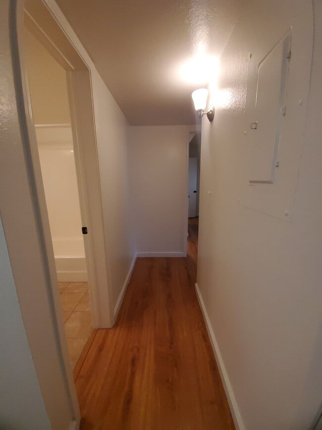 Building Photo - Ground level 2 bed/2 bath condo- Guadalupe & Country Club