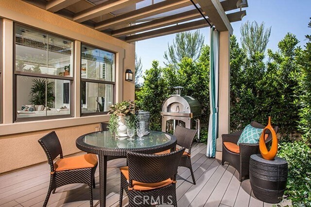 Building Photo - 102 Working Ranch