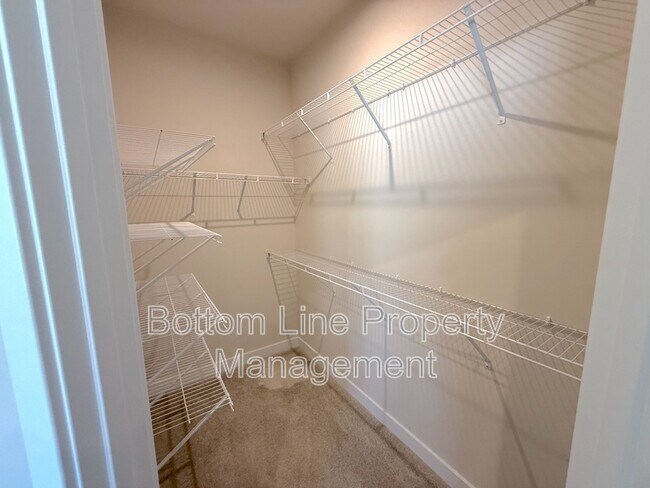 Building Photo - 1612 Aspire St