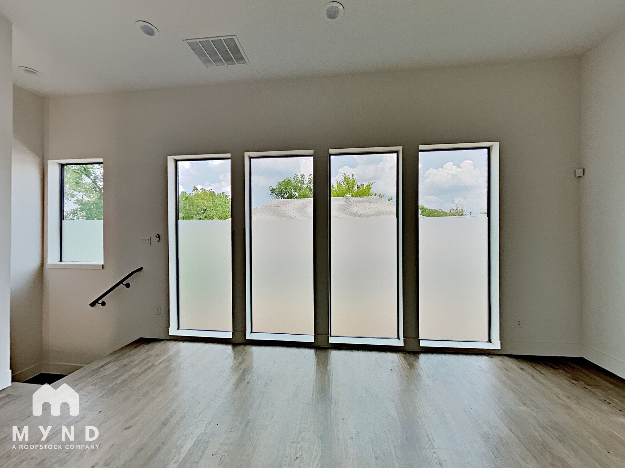 Building Photo - 4515 Cabell Dr