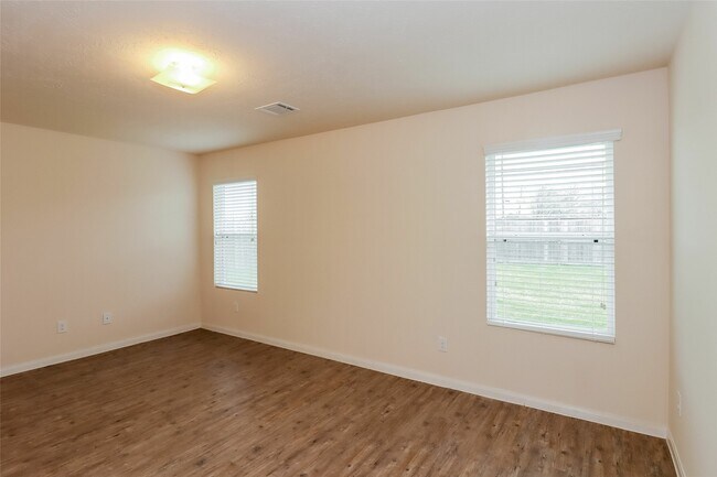 Building Photo - 3803 Cary Creek Dr