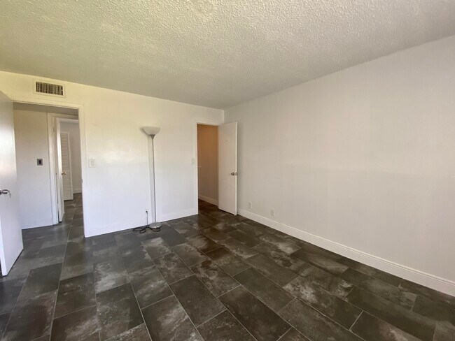 Building Photo - 9355 SW 8th St