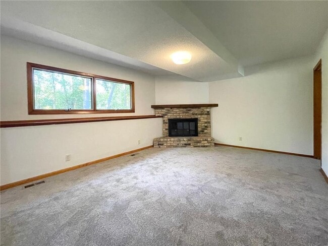 Building Photo - 5420 Mallard Ln