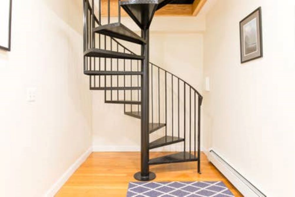 Building Photo - 16 Euston St