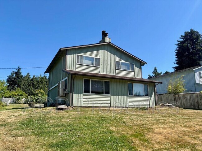 Building Photo - 1701 Cowgill Ave