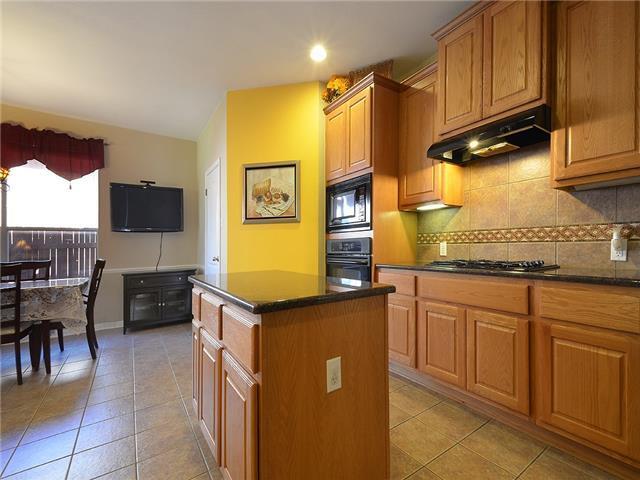 Building Photo - 2409 Tivoli Dr