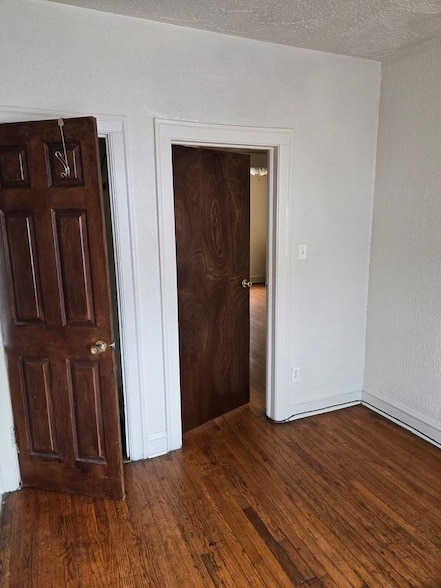 Building Photo - 7921 S St Lawrence Ave