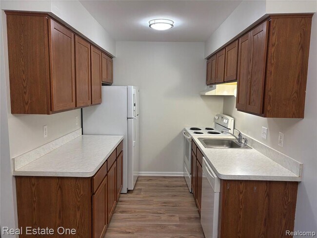 Building Photo - 18574 Masonic