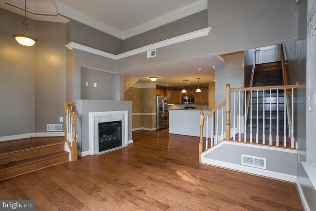 Building Photo - 15426 Rosemont Manor Dr