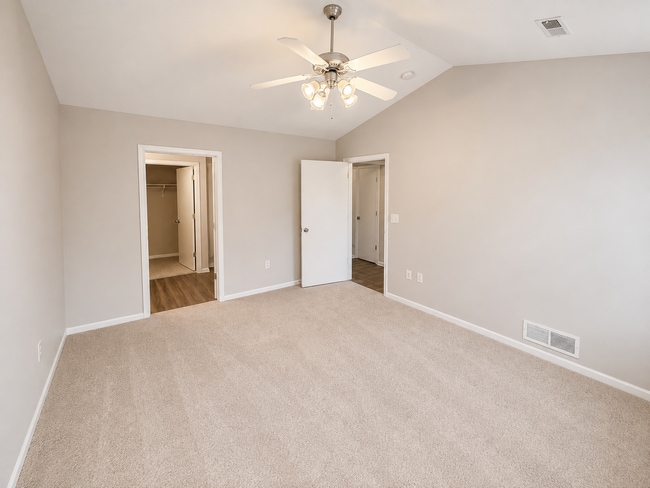 Building Photo - 2420 Walden Ln