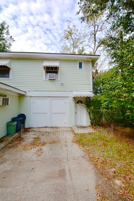 Building Photo - 223 Howle Ave