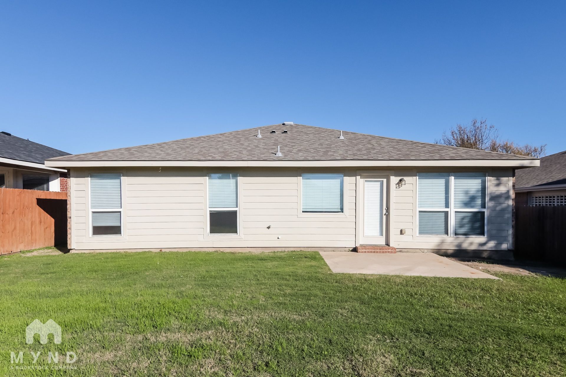Building Photo - 729 Mahogany Dr