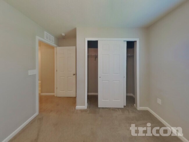 Building Photo - 97529 Albatross Dr