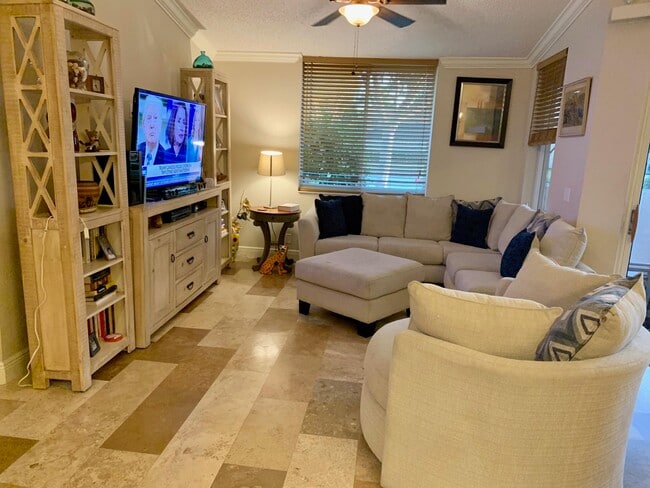 Building Photo - 9775 Boca Gardens Cir N