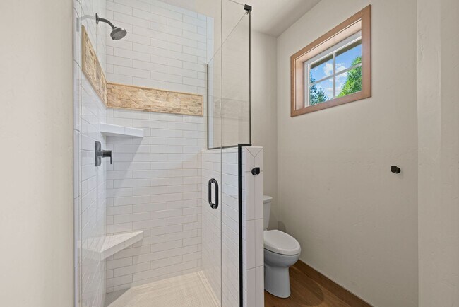 Building Photo - 21702 N Medalist Ct