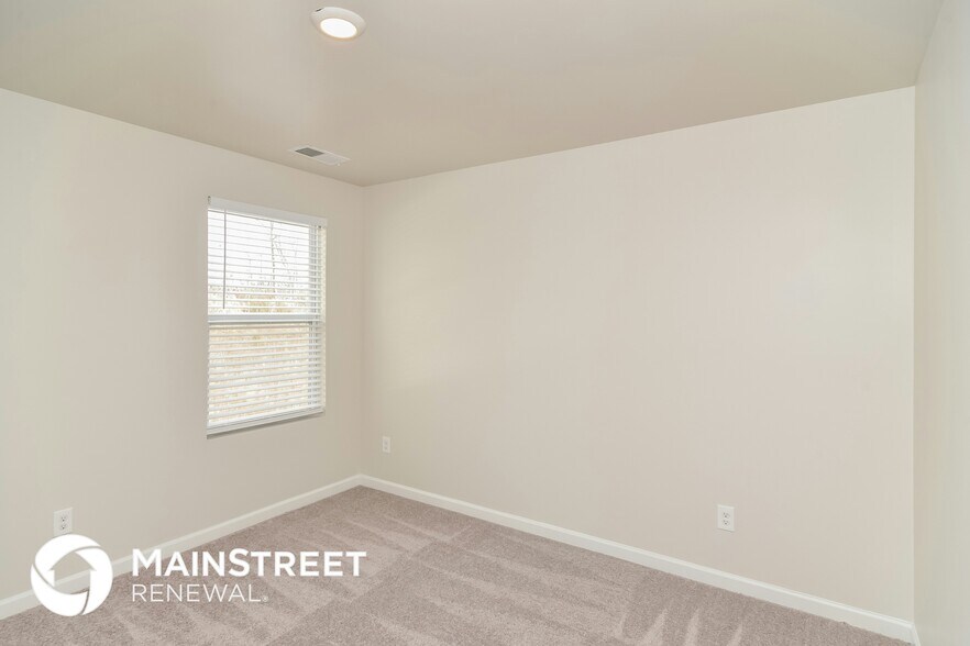 Building Photo - 9202 War Eagles Way