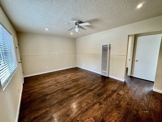 Building Photo - 2 BR in Idyllwild