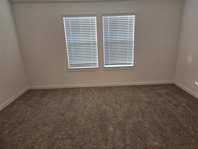 Building Photo - 31710 Carlisle Cv Ct