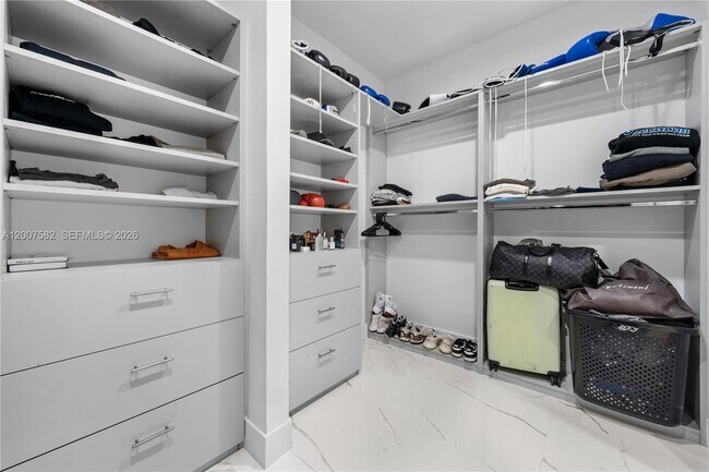 Building Photo - 17900 SW 149th Ave