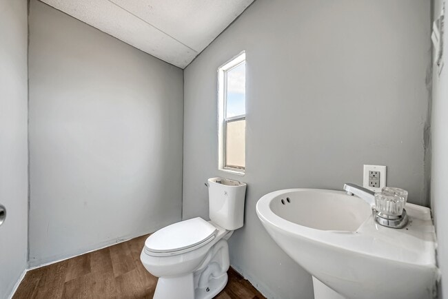 Building Photo - 345 Rd 5915-24